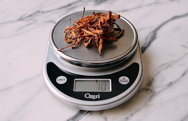 Dried Lily Flowers, thewoksoflife.com